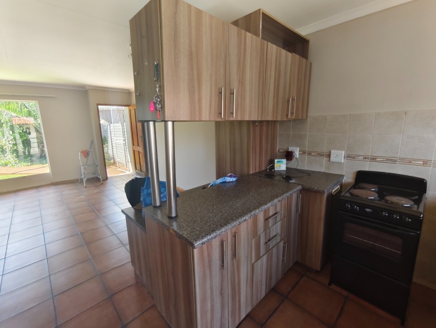 To Let 2 Bedroom Property for Rent in Langenhovenpark Free State